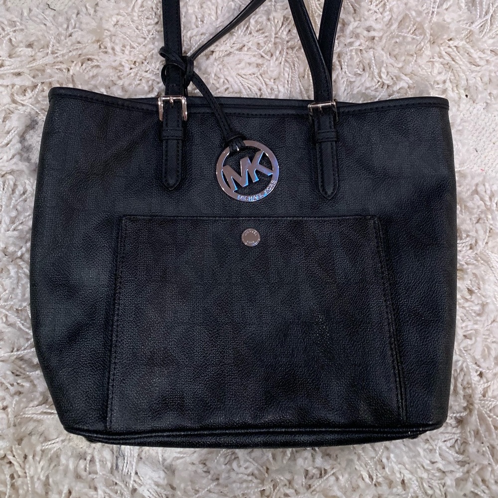 ✨ Will take best offer!✨ Michael Kors Bag